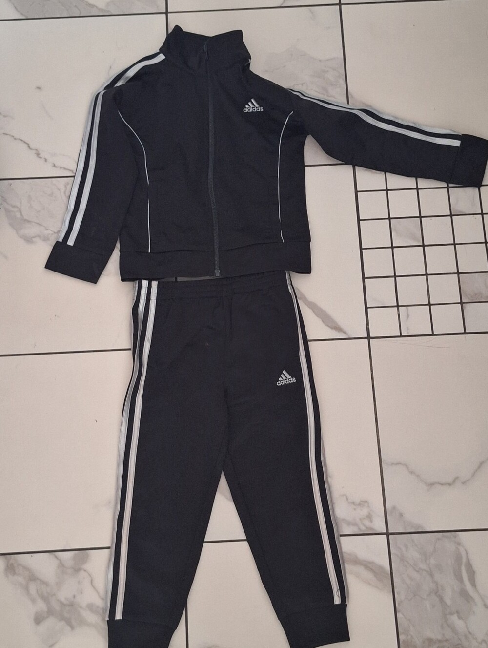 Boys Adidas Tracksuit Set Size 4